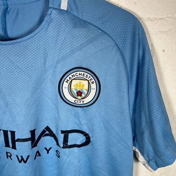 MANCHESTER CITY ENGLAND 2017/2018 HOME FOOTBALL SHIRT JERSEY - Picture 3 of 9